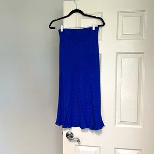 Leith Midi Satin Skirt. Size S.